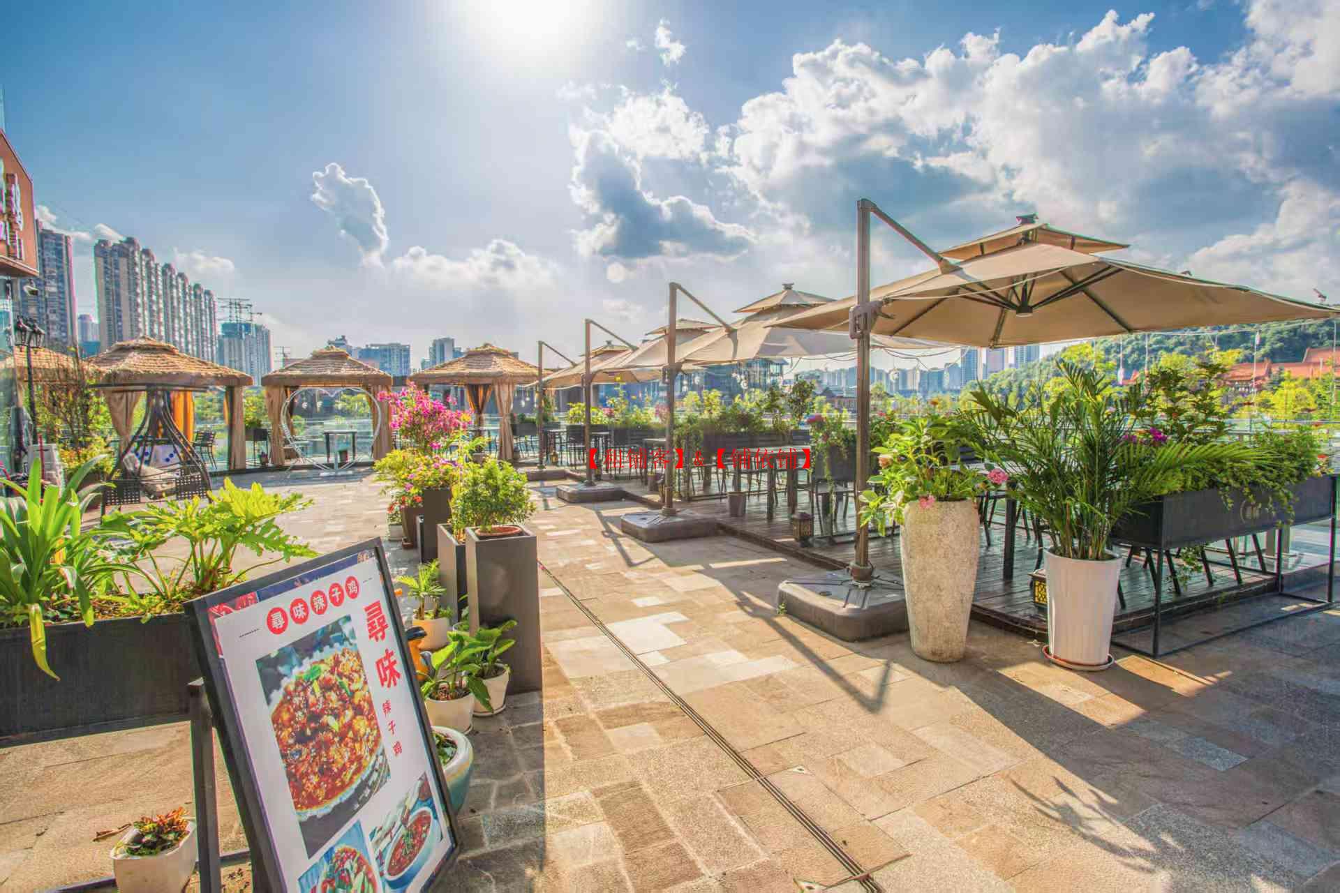 精装修餐饮店转让有花园外摆区
